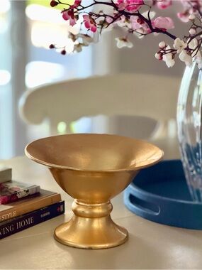 Crescent Metallic Decorative Gold Pedestal Bowl